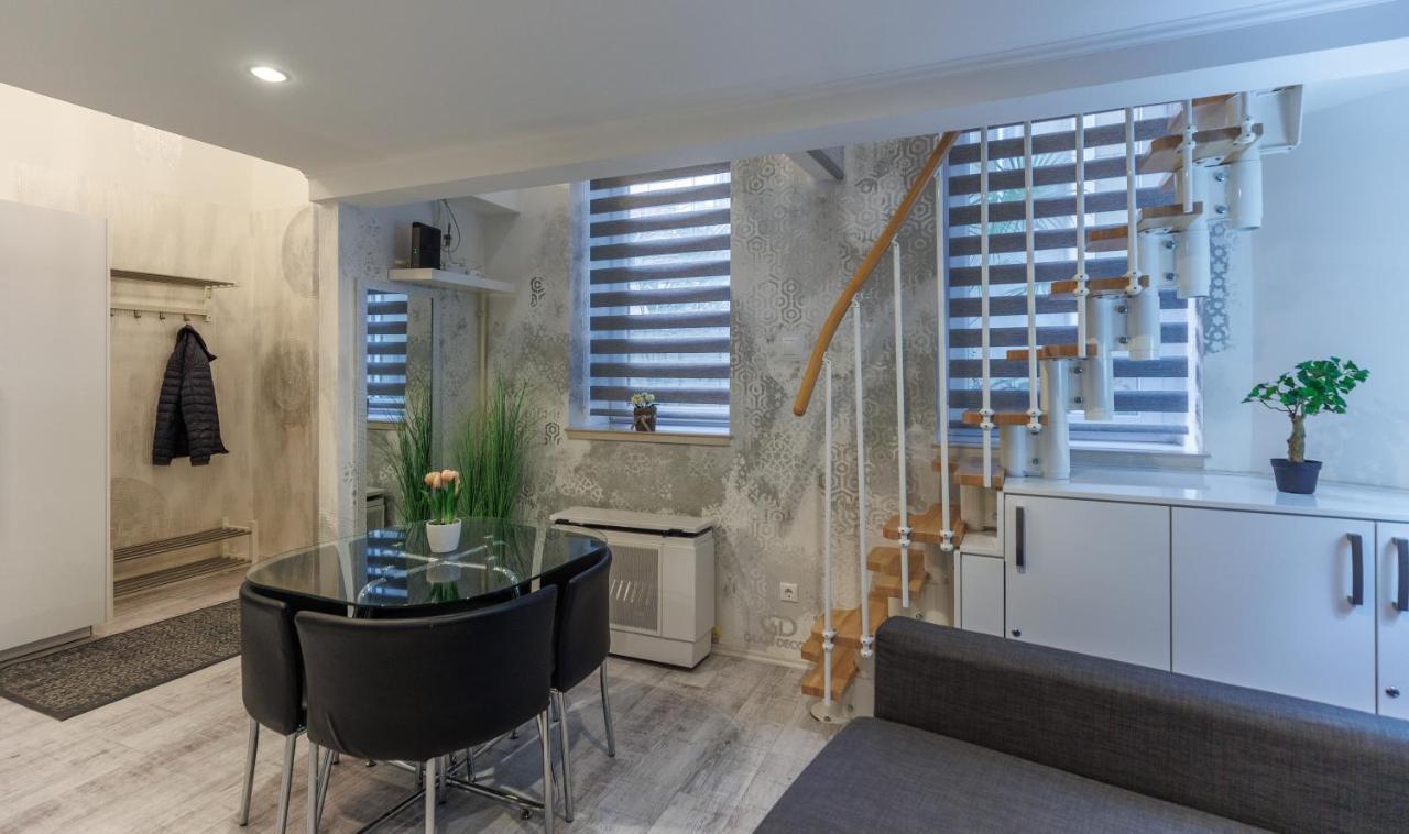 Sleek Minimalist Studio At Inner City Budapest Eksteriør bilde